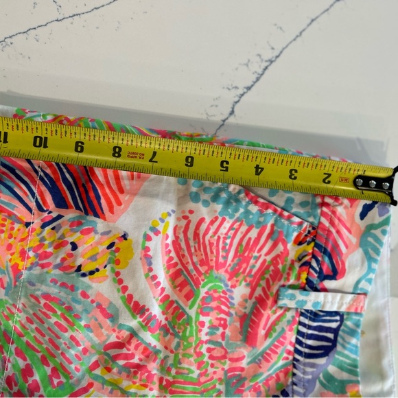 Lilly Pulitzer Callahan shorts Size 00 *Out To Sea* Multi Roar Of The Seas* - Picture 6 of 16